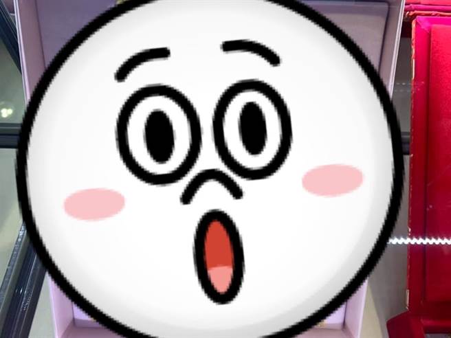 霸气入手好市多12万金饰组，女曝连买2次理由，网一看超羡慕。（图／翻摄自好市多商品经验老实说）