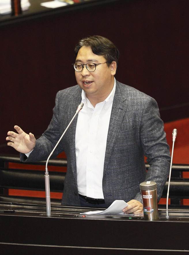 立法院司法法制委员会成立「翁茂锺案真相调阅专案小组」，由民进党立委黄世杰担任召集人。（报系资料照）
