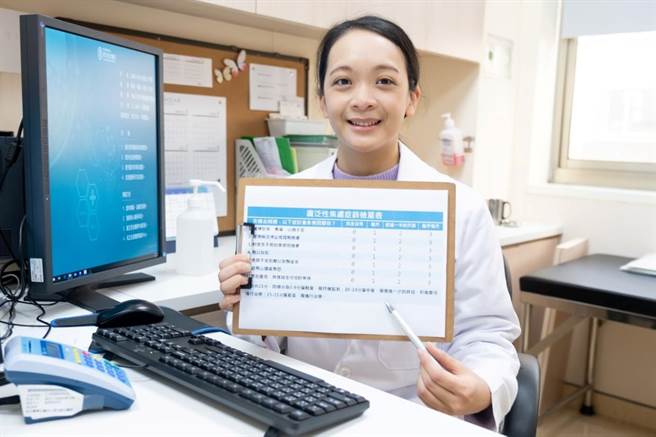 东元综合医院精神科张梦涵医师建议，可多加利用「广泛性焦虑症筛检量表」自我评估，衡量自身状况。（东元综合医院提供／庄旻静新竹传真)