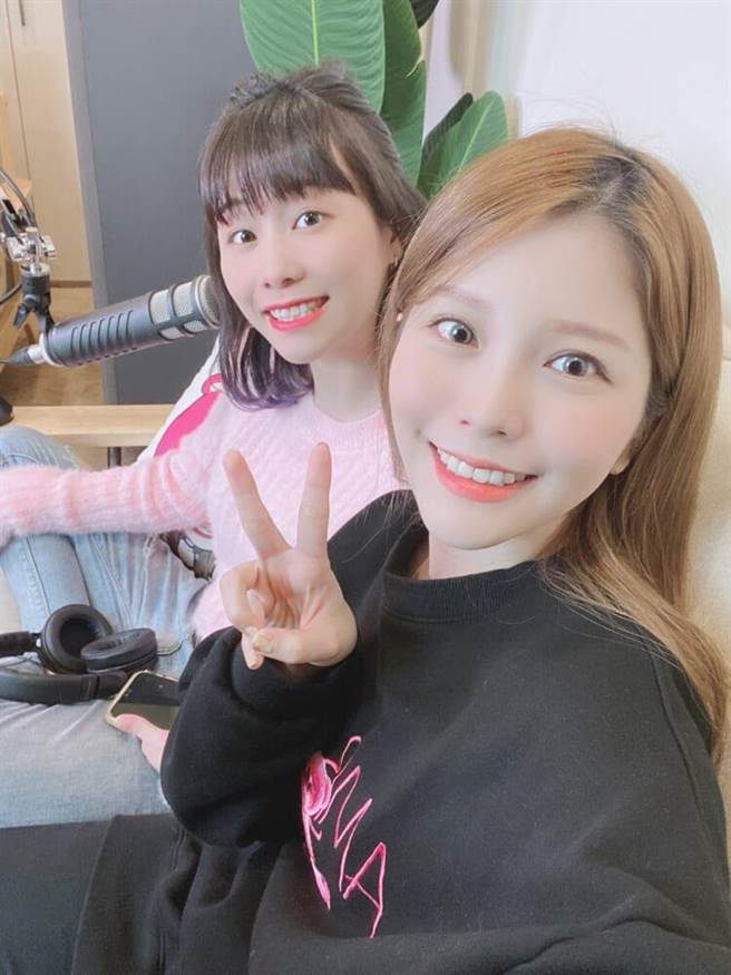 瑀熙（前）与路路私下是无话不聊的好朋友。（好好听FM提供）