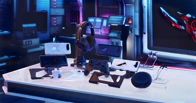 ROG玩家共和国发表ROG Phone 5、ROG Phone 5 Pro／Ultimate及多款配件。（华硕提供）