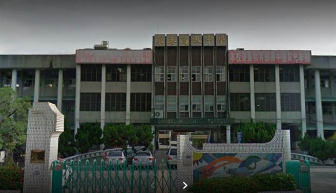 东港高中疑集体食物中毒，逾30名学生呕吐、腹痛挂急诊。（图／翻摄自Google）