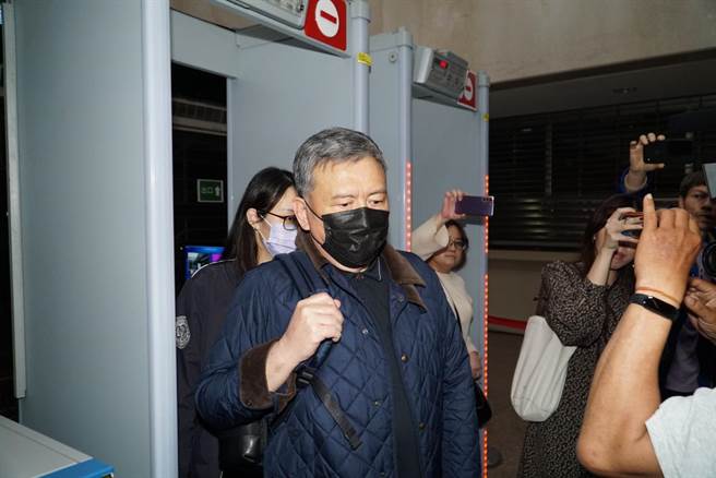 诚创董事长兼总经理马永玲到案后否认炒股，辩称股票交易都是目前滞留大陆的许国梁负责。（本报资料照片）