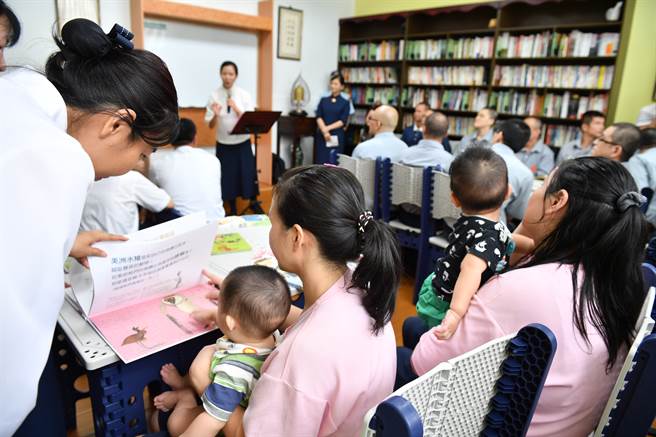 「深造」代替「服刑」，找到心灵平静及生命方向。(图/读书共和国提供)