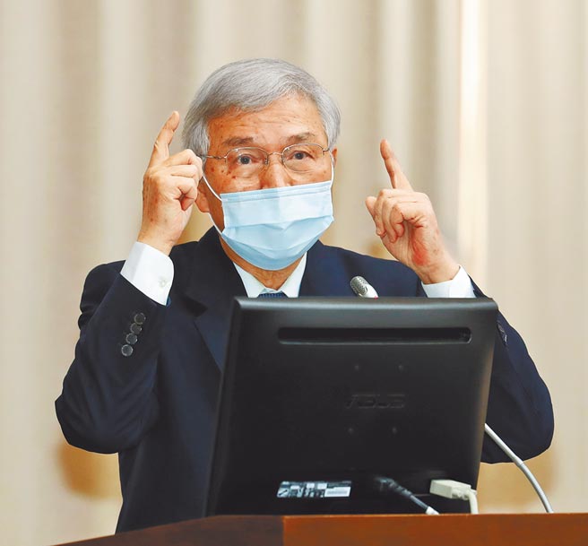 中央银行总裁杨金龙表示，根据美国匯率操纵3项标准，台湾今年确实有可能被列入名单。（刘宗龙摄）