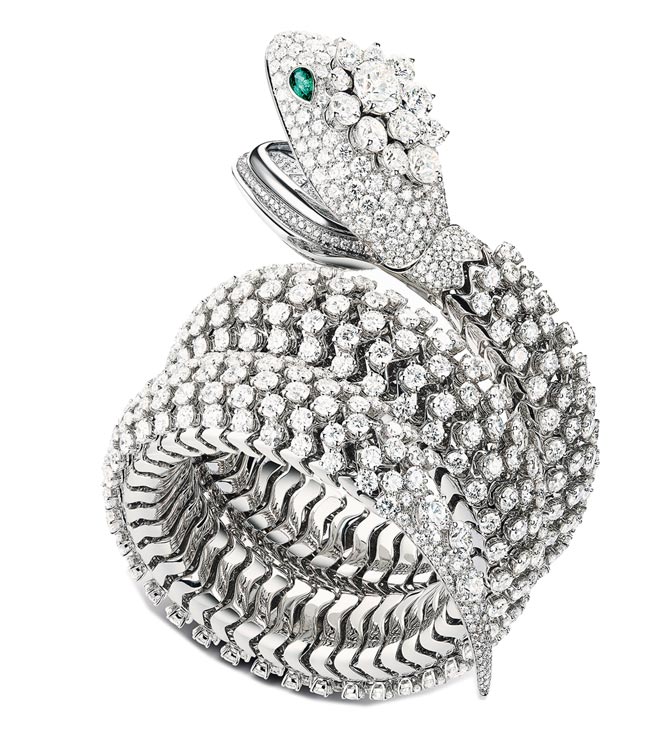 寶格麗Serpenti Misteriosi PALLINI鑽表，1875萬6000元。（BVLGARI提供）