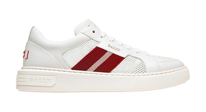 Bally素面網眼經典條紋運動鞋，1萬7600元。（Bally提供）