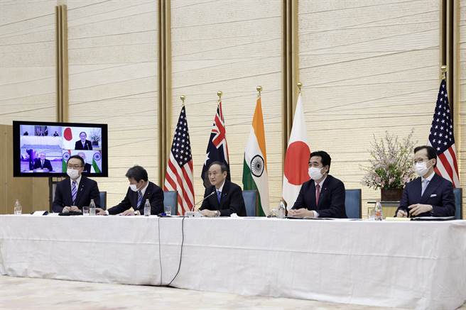 美國總統拜登（Joe Biden）、印度總理莫迪（Narendra Modi）、日本首相菅義偉、澳洲總理莫里森（Scott Morrison）3月12日透過視訊出席四方安全對話（Quad）。(圖/美聯社)
