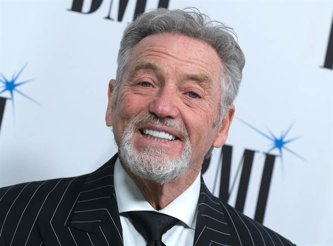 74岁美国歌手赖瑞盖特林在接种第二剂疫苗的4天后，确诊新冠肺炎。(达志影像)