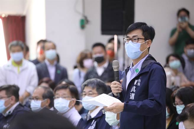 陳其邁主持大林蒲遷村說明會，表示全力達成共識讓居民歡喜迎新厝。（圖：高雄市政府提供）