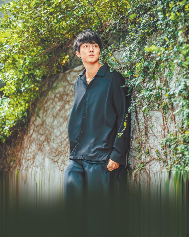 许书豪昨过34岁生日。（粘耿豪摄）