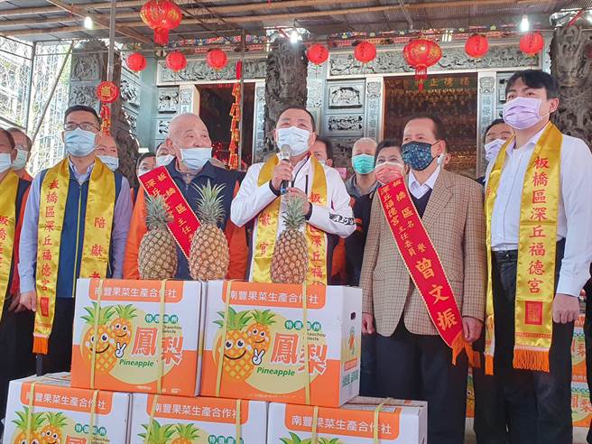 新北市长侯友宜今（14日）则说，缺水问题要中央地方一起努力，一起面对困难。（叶书宏摄）