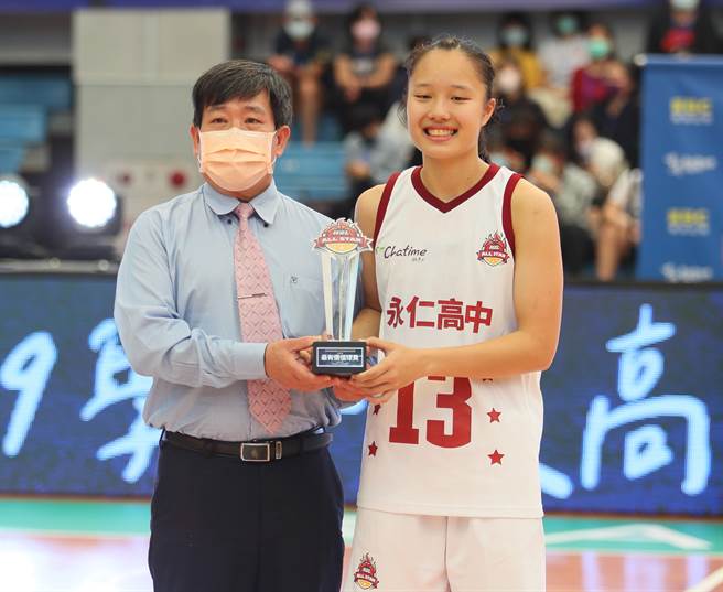 永仁高中邱群琋在明星赛表现抢眼，获得MVP。（陈怡诚摄）
