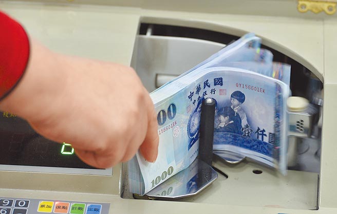 央行18日召开理事会，市场预期利率将连四冻。图／本报资料照片