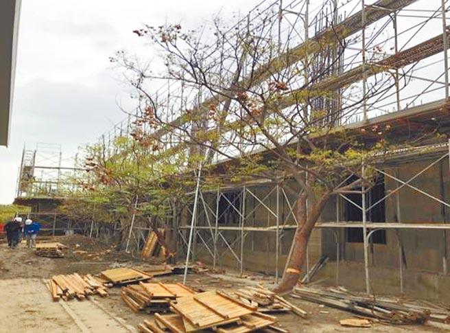 成功國中第2期校舍興建進度超前，有望提早於今年8月完工。（新竹縣政府提供／莊旻靜新竹傳真）