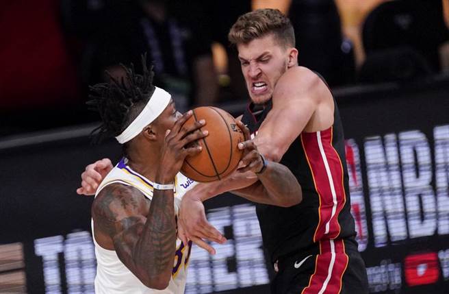 热火中锋里欧纳德(右)在直播平台使用侮辱犹太人的字眼，遭到网友围剿。（美联社资料照）