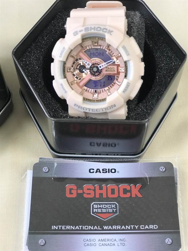 警方循線破獲查扣超過3000件仿冒品，9個月營收逾4500萬元。（警方提供）