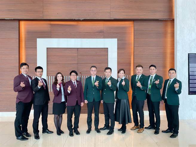 住商机构近日分析2020房市交易成绩单，高雄透天热、台南透天缩。（柯宗纬摄）