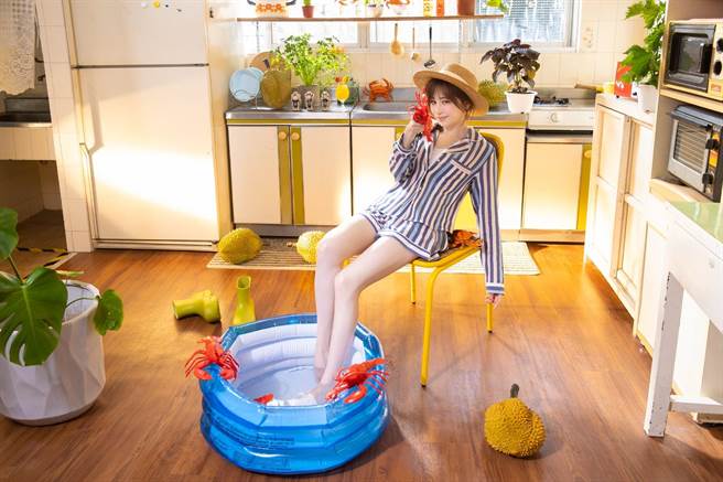 王心凌新歌〈心靈的冒險〉MV今(3/15)首播。（環球音樂提供）