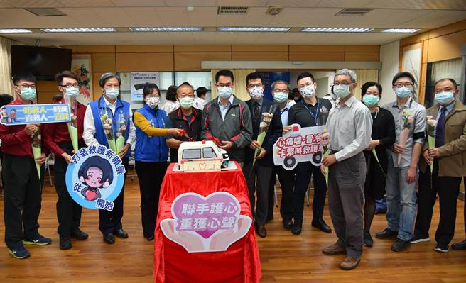 雲林縣消防局推動救護車裝設心電圖機，助10餘名急性心肌梗塞患者重獲新生。（張朝欣攝）