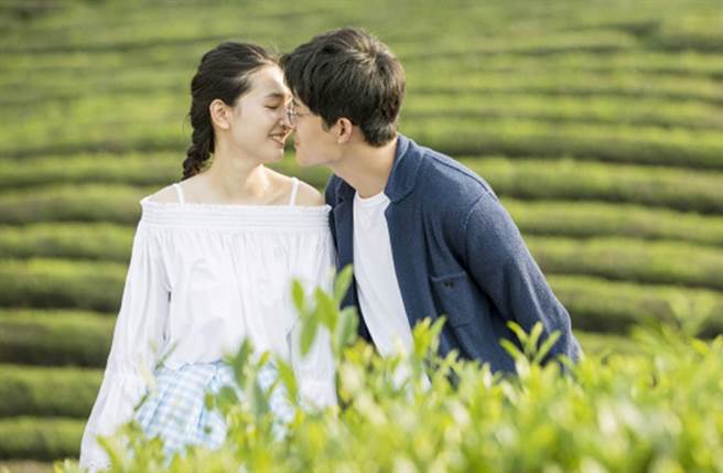 《我只喜欢你》乔默CP成真。(图／翻摄自微博)