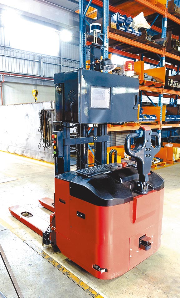 恆智重機與中強光電等國內多家資通訊業者合作，推出「光達3D智能無人搬運車」。圖／恆智重機提供