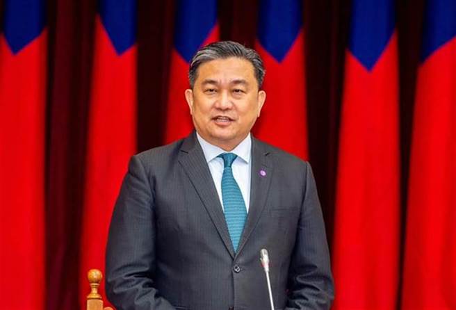 立委王定宇財產申報遭疑複製貼上，事實上，財產申報雷同的，王定宇並非第一人。（圖／摘自王定宇臉書）