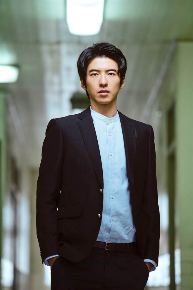 《無神之地不下雨》傅孟柏飾演男主角「雨之神」。（三鳳製作提供）