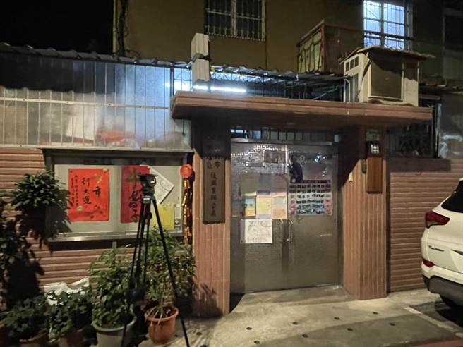 復兴里办公室门口紧闭，里长刘洪珠虽未受伤，但在苏花道路处理后续状况，附近民眾都对意外发生感到惋惜。（记者蔡雯如摄）