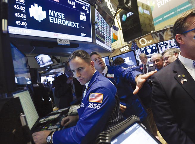 歐洲價值股受到投資人青睞，歐股3月以來表現超越美國主要指數。圖／美聯社