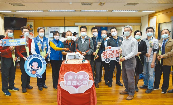 云林县消防局推动救护车装设心电图机，助10余名急性心肌梗塞患者重获新生。（张朝欣摄）