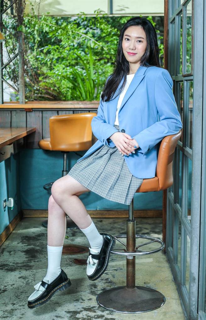 邓雨晨外型甜美。（粘耿豪摄）