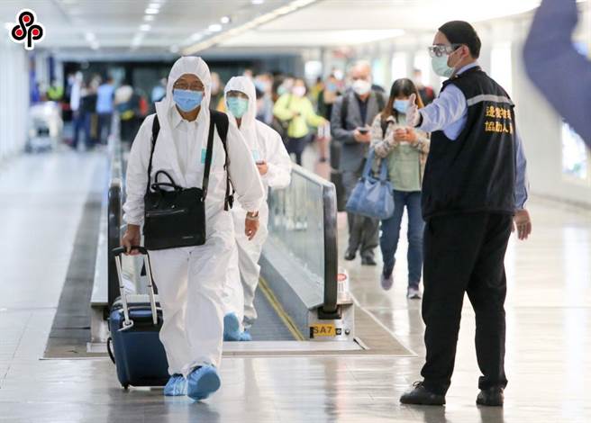 中央流行疫情指揮中心去年因印尼疫情升溫、持核酸陰性證明移工進入後遭驗出陽性，我國從去年12月暫緩引進印尼移工至今。（報系資料照）