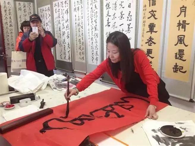 慈禧太后的第5代外孙女曝光。(图/翻摄自微博)