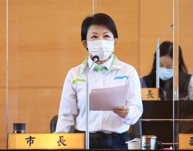 市长卢秀燕表示，「我跟台中人都坚决反对！」（陈世宗摄）