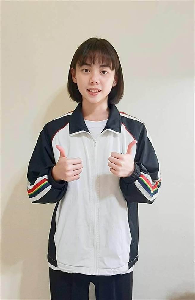 嘉中「漂亮宝贝」杞亮昀是跆拳道高手，繁星通过阳明大学医科第一阶段。（杞亮昀提供）