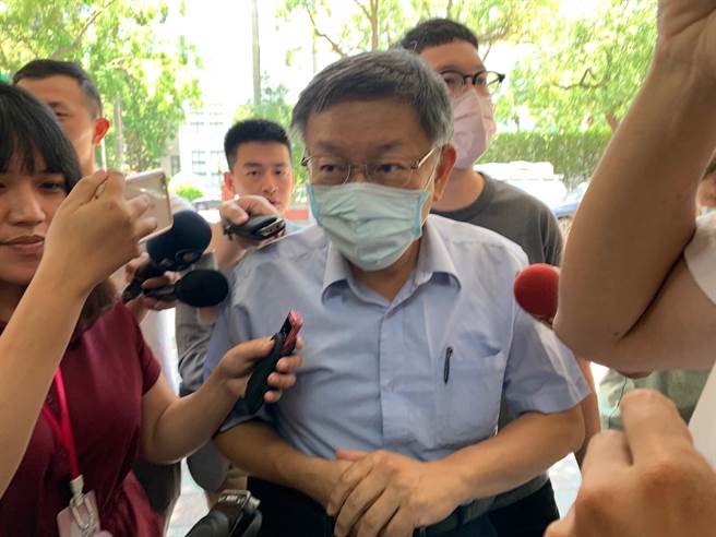 針對藻礁公投等議題，民眾黨主席柯文哲今於黨政聯繫會議裁示成立公投專案小組。（報系資料照）