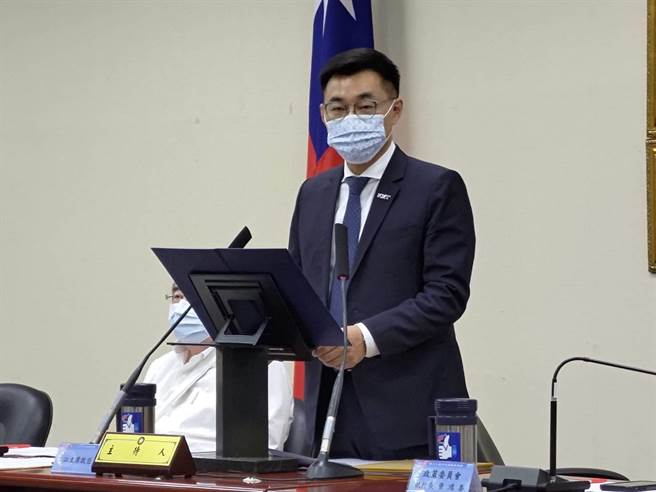 江启臣下午主持中常会。（黄福其摄）