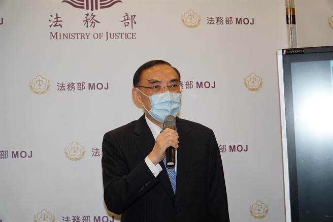 法务部长蔡清祥对最近一波检察长人事异动表示，异动人数将在5人以上、8人以下。（张孝义摄）