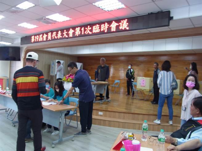 云林县虎尾镇农会顺利选出理、监事，总干事遴选恐难产。（张朝欣摄）