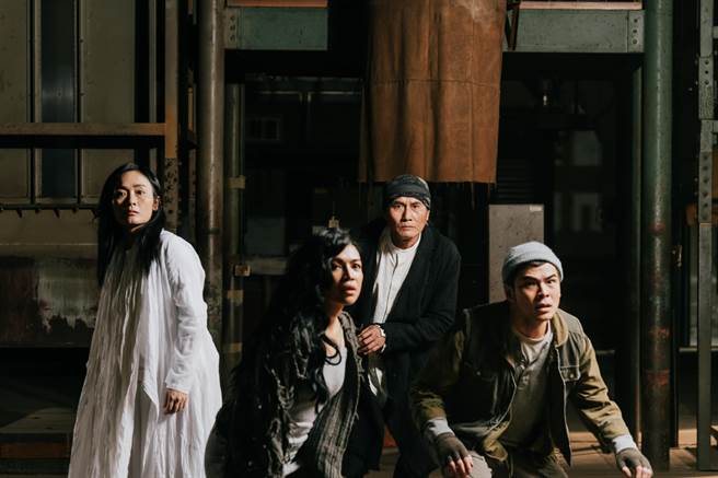 作家吴明益小说《复眼人》，将由台法文化奖得主、德裔法籍导演卢卡斯．汉柏改编成舞台剧，探讨台湾的海洋与原住民文化。（台中国家歌剧院提供）