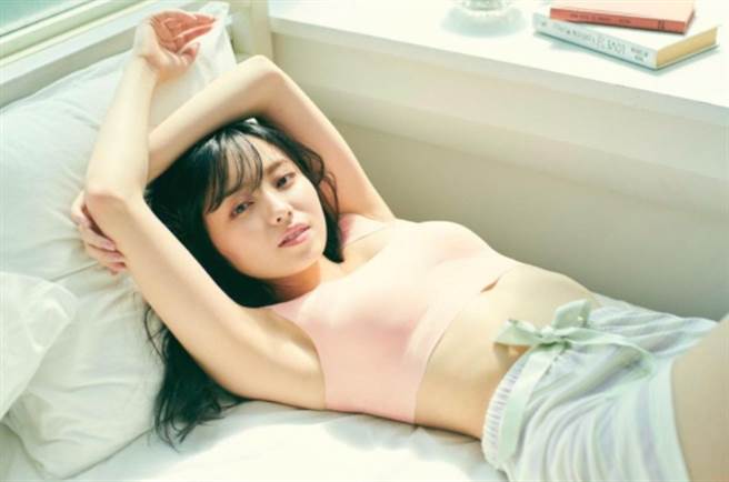 今泉佑唯曾是「欅坂46」成员，1月初和Mahoto闪婚。(图/翻摄自今泉佑唯IG)