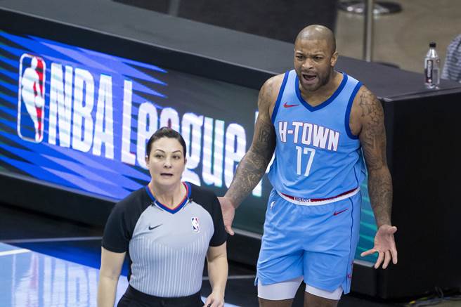 火箭将塔克交易至公鹿，昔日先发五虎至今全部离队。(美联社资料照)