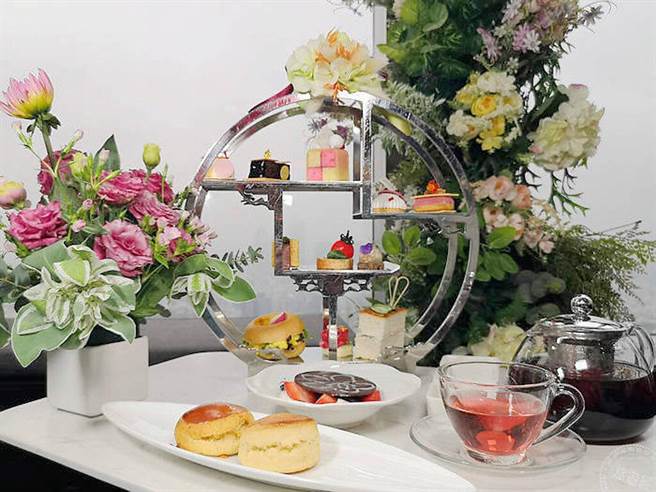 響應台北杜鵑花季 馬可波羅酒廊推「花現．香格里拉」午茶派對。（旅遊經提供）