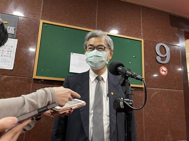 金管会主委黄天牧透露，正研究将证券F4保留盈余作有利资本市场的运用。（图／彭祯伶）
