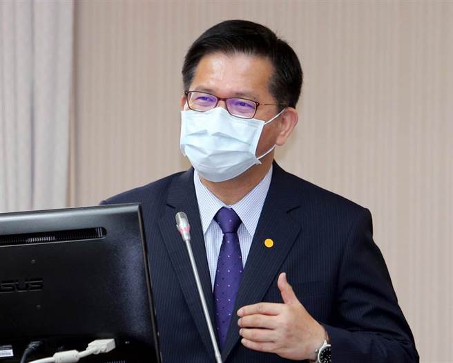 台灣與帛琉旅遊泡泡4月1日首航，由華航每周飛兩班，不少人都在關注「下一個旅遊泡泡是哪個國家」，交通部長林佳龍18日表示台灣跟帛琉跨出這一步，「全世界都在看」，不過對於後續合作國家，林佳龍未鬆口。（黃世麒攝）