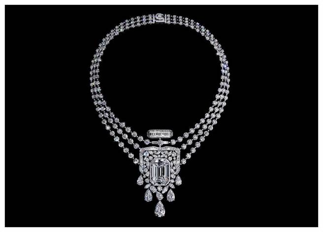 N°5香水，源自香奈儿女士（Coco Chanel）的幸运数字「5」，而事实也证明，这个幸运数字不仅为她带来终身无虞的财富，且让她拥有经济、爱情和精神的自由。（Chanel提供）