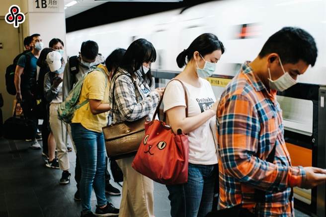 台灣高鐵表示，今年清明連假期間（4月1日至4月6日）由於旅客預購車票狀況踴躍，高鐵公司決定再加開6班次列車。（本報資料照片）