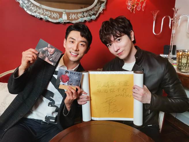 陈玺安（右）力挺管麟YT频道新节目。（毕狮国际娱乐提供）