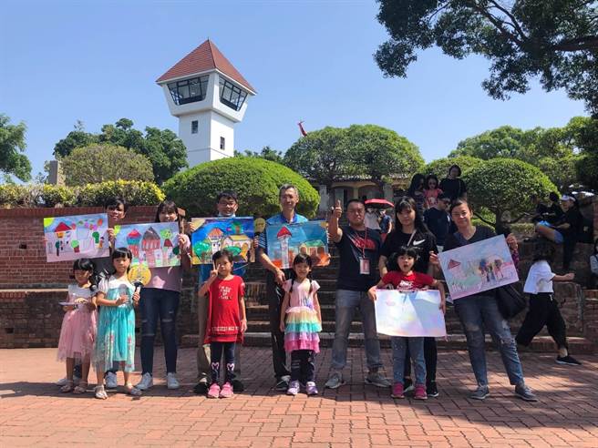 台南市文化局規畫於兒童節連假在赤崁樓、安平古堡、安平樹屋、億載金城及1661臺灣船園區等5大景點，舉辦「我愛古蹟•親子共畫」活動。（台南市文化局提供／曹婷婷台南傳真）